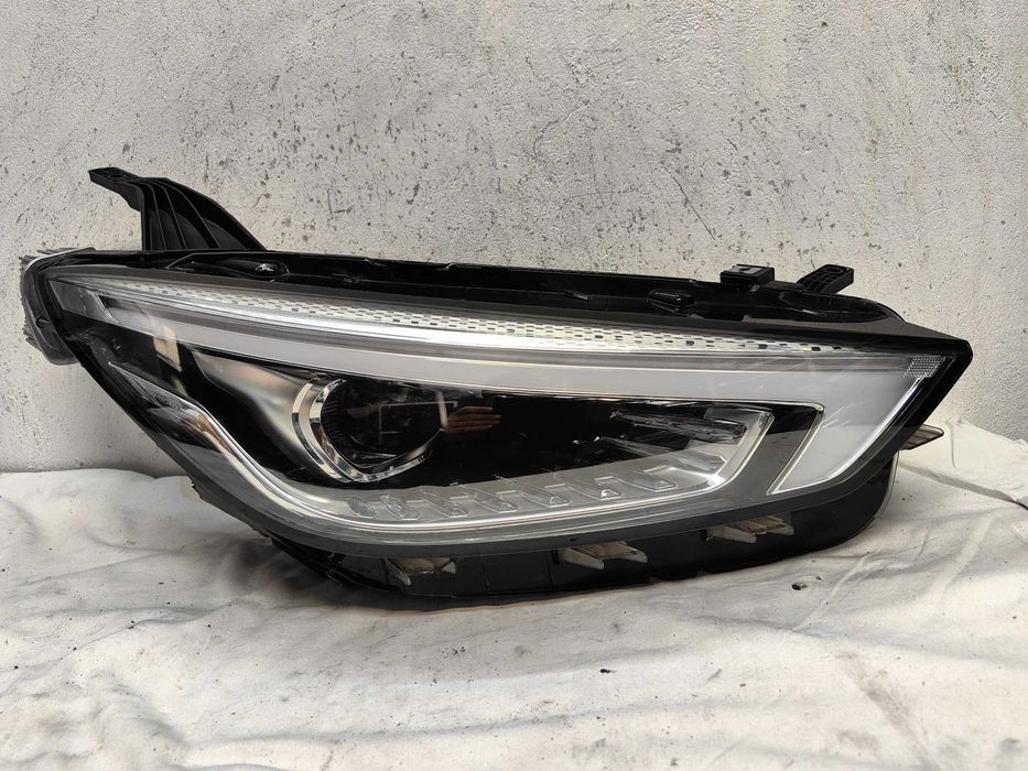 Оригинален фар MG ZS Full Led