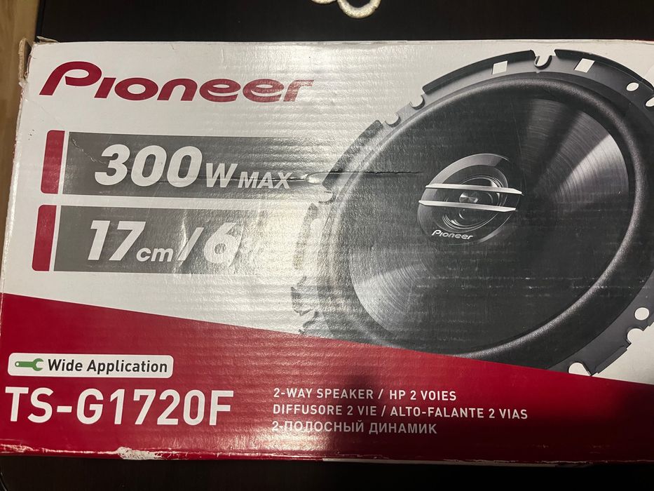 Casetofon 300 lei boxe 300 lei