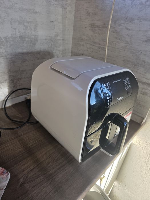 Air Fryer Tefal. .