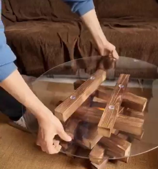 Журнальный столик