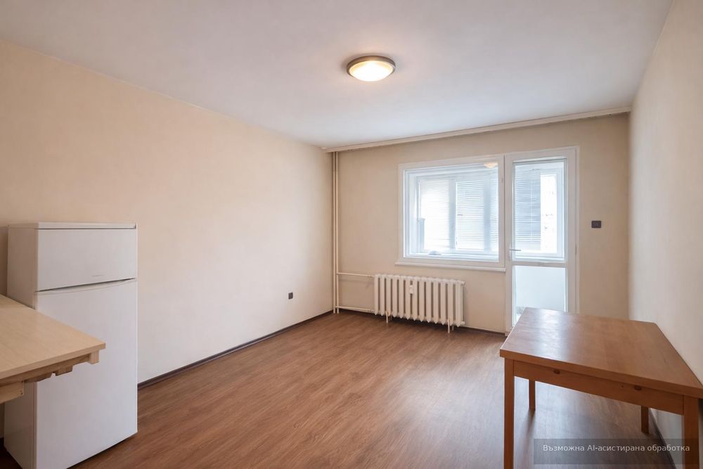 Тристаен апартамент в ж.к. Младост 3.