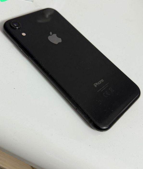 Продам iPhone xr