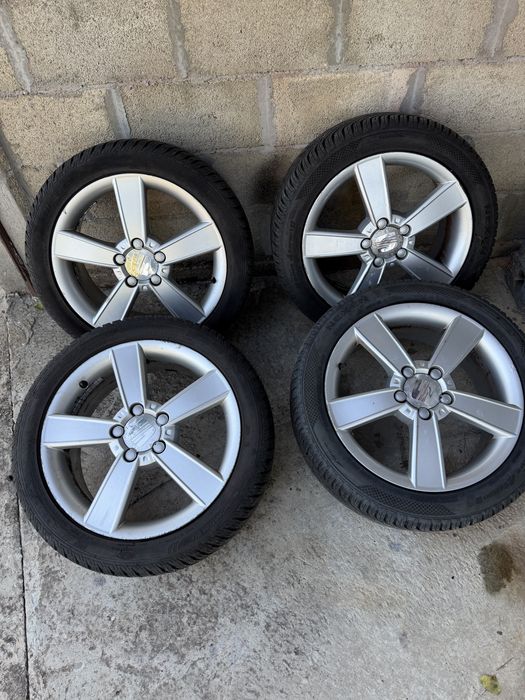 Оригинални джанти Seat 5x112 17цола с гуми Всесезонни