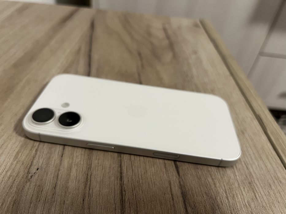 Iphone 17 simplu 256 impecabil