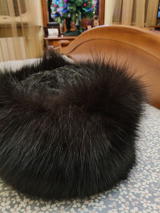 Căciulă blana naturala vulpe polara și astrahan noua