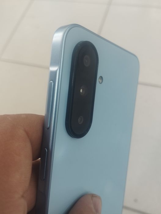 Samsung a 17  12 ga 256 gb