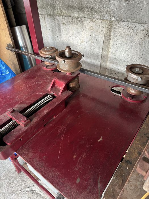 Presa indoit teava rotunda si rectangulara