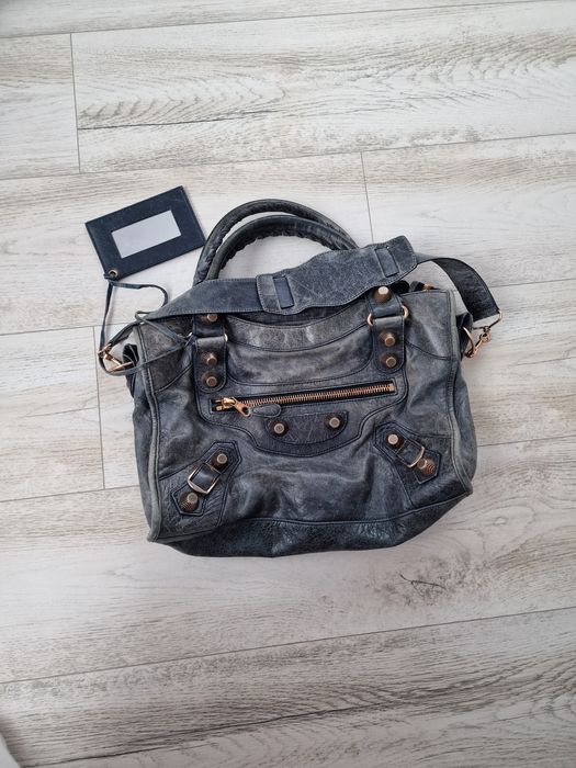 Vând geantă Balenciaga