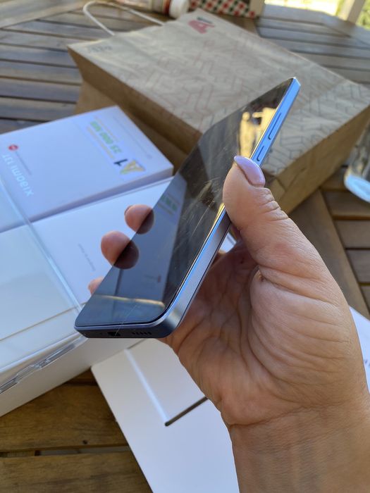 Чисто нов xiaomi 13 t никога не е използван