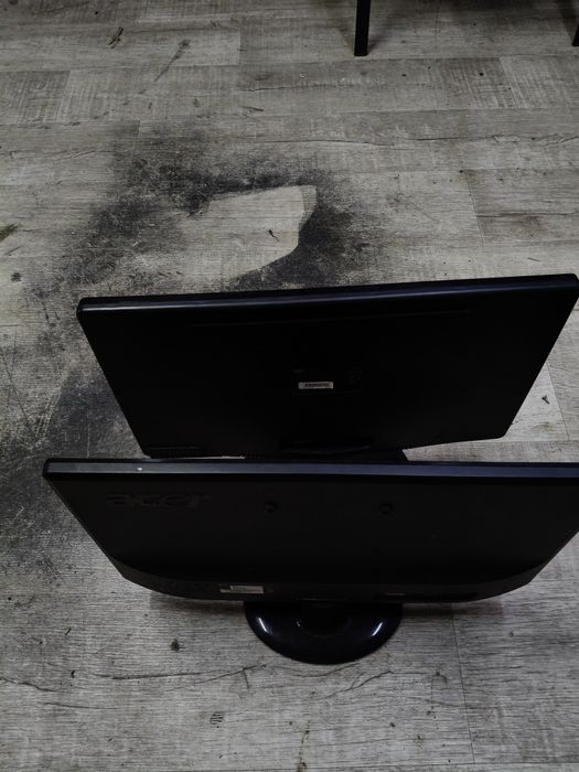 Два монитора acer