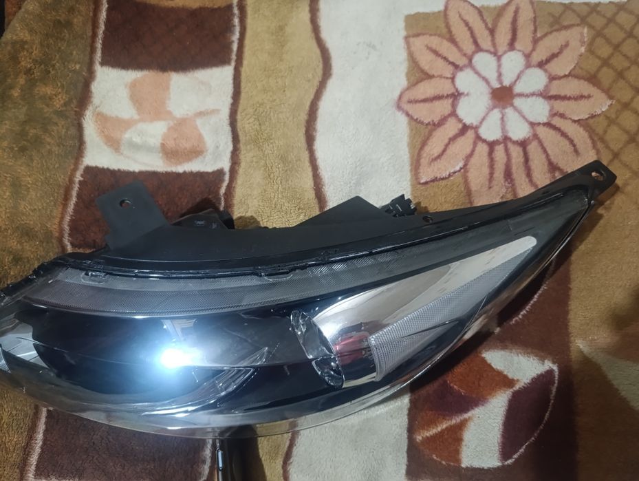 Фара на кия спортейдж 3