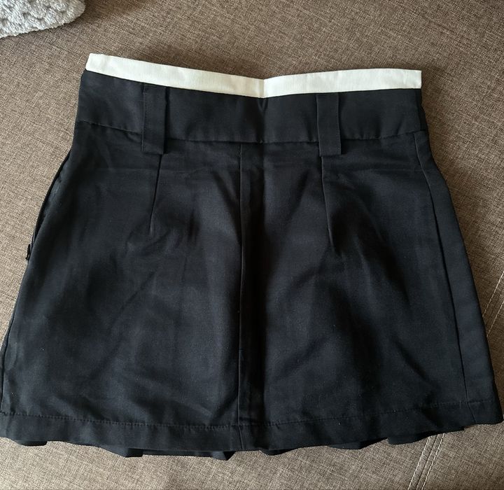 Пола от Trendyol – размер XS