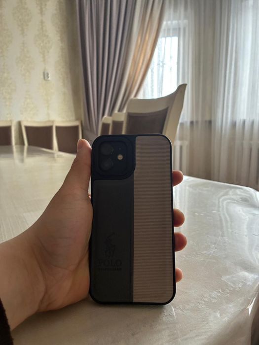 Продам айфон 12 на 256