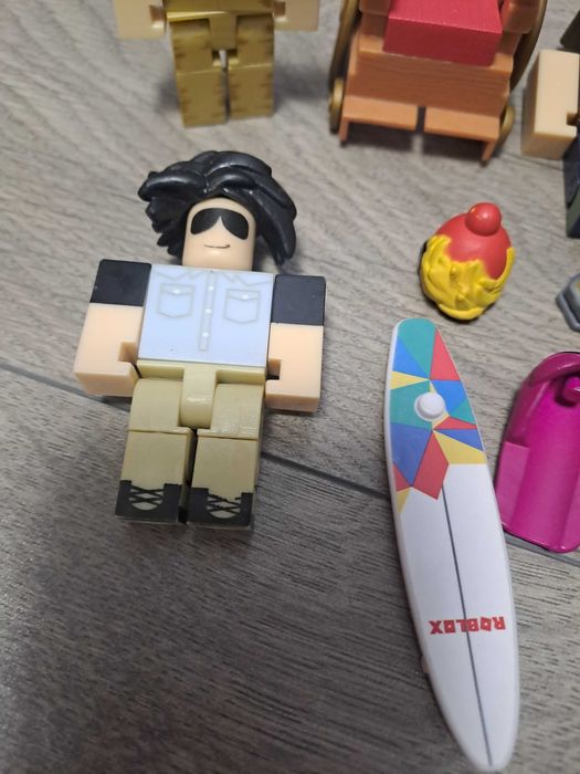 Figurine Roblox cu accesorii