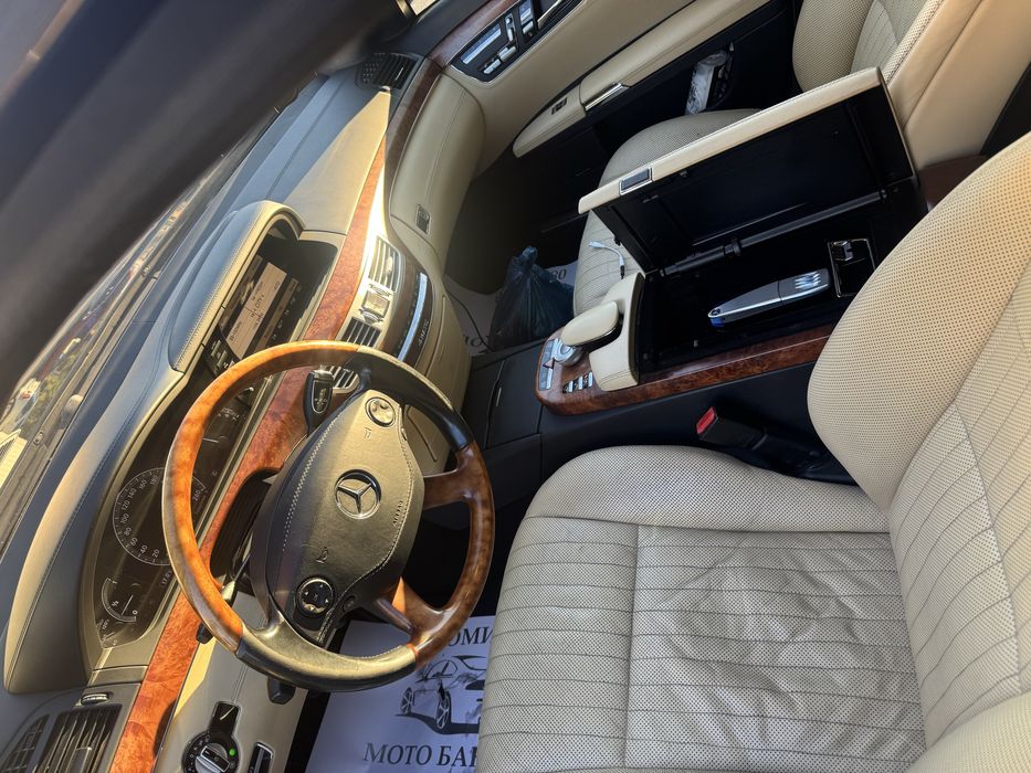 Коледна промоция Mercedes S500long 4matic keyless designo