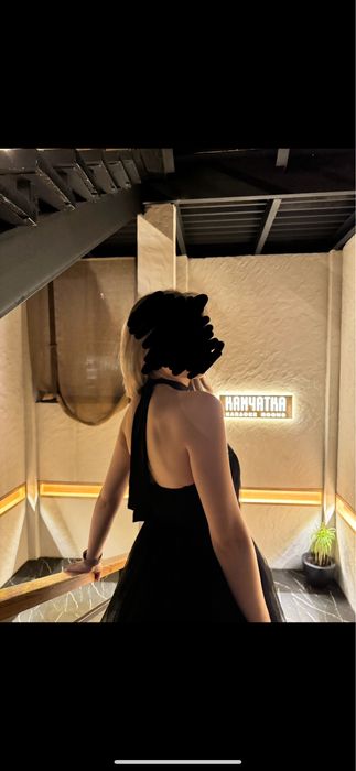 Продам Платье черное с открытой спиной