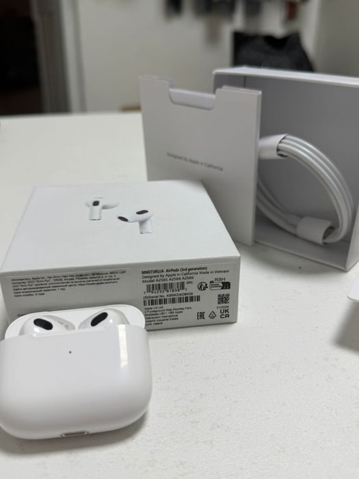 Аирподс 3 оригинал
