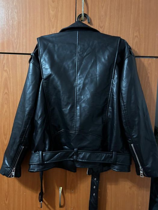 Кожанка женская сатылады