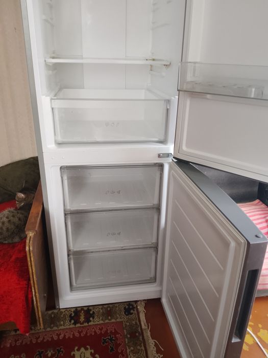 Продам холодильник 80 тысяч