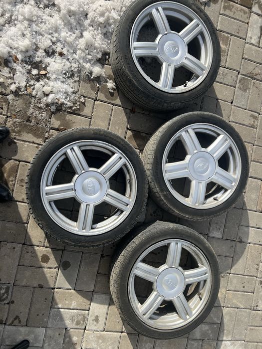 Продам 16 торусы