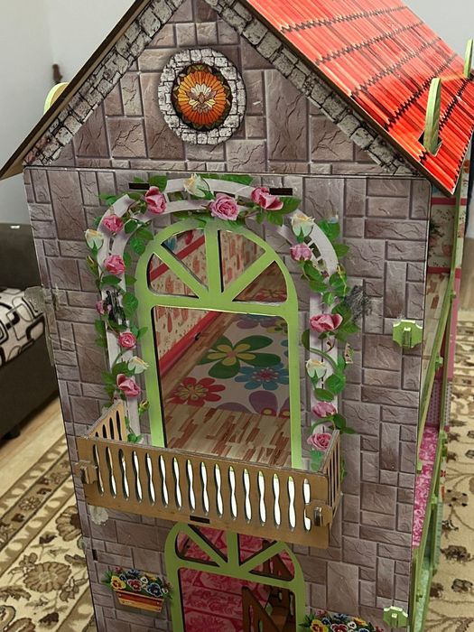 Продам игрушечный домик