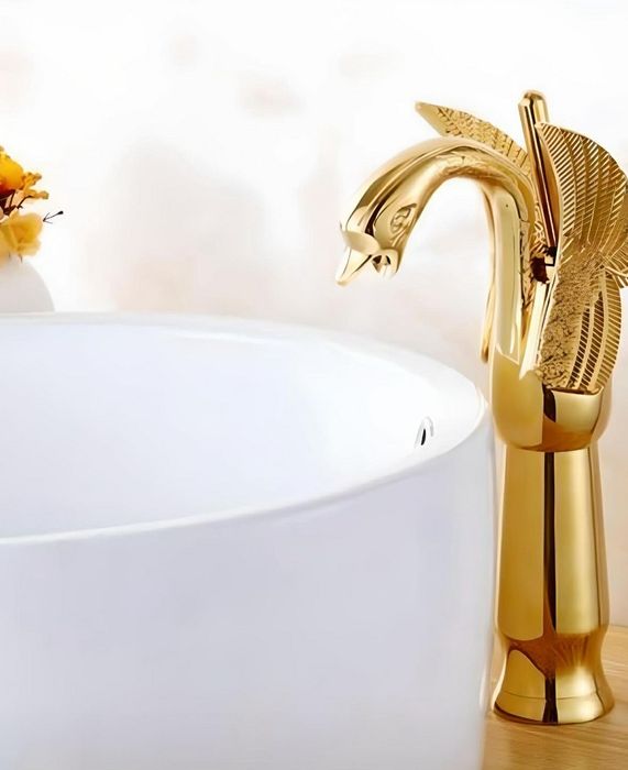 Смеситель-лебедь