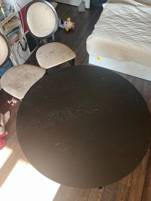 Трапезарна маса + 4 стола