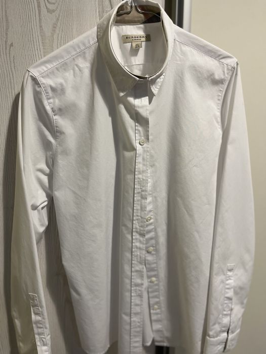 Burberry cămașa albă M 38 S-M 700 RON