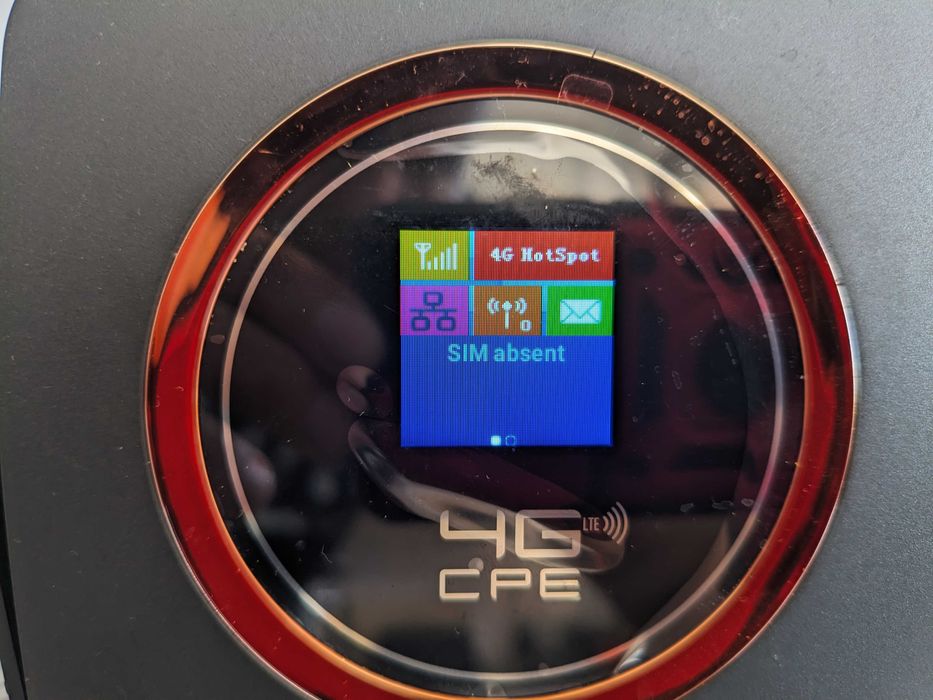 4G LTE Router Lan Port Wireless CPE Built-in 3000MAh Battery 300Mbps