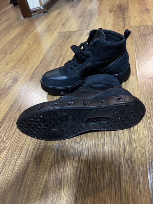 Продам ботинки Ecco