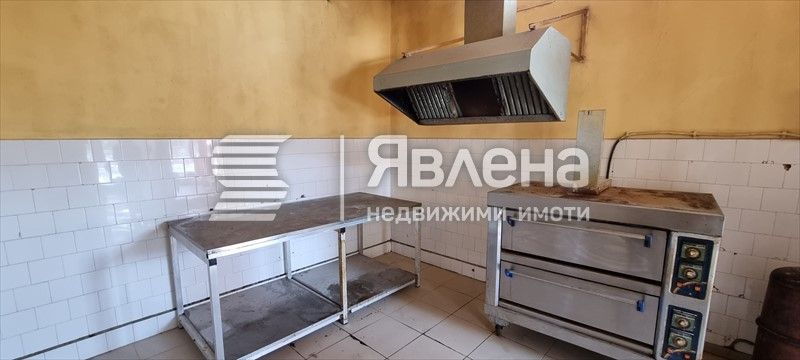 Продава се Магазин в Варна, Център - 176 кв.м за 1762 €/кв.м - Снимка #5