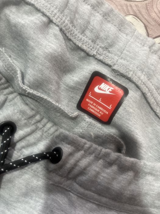 Продавам найк тек