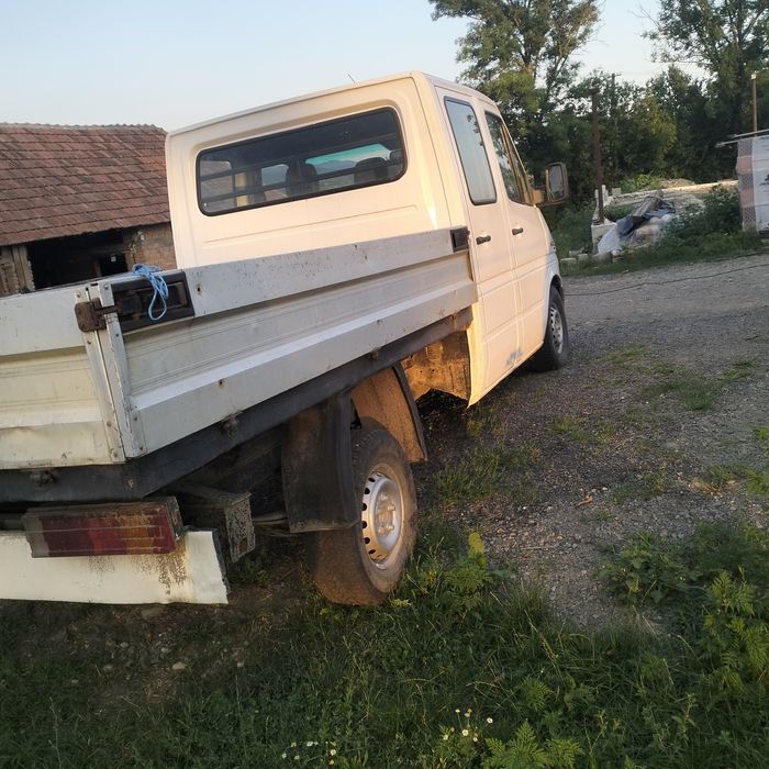 Vând Mercedes sprinter