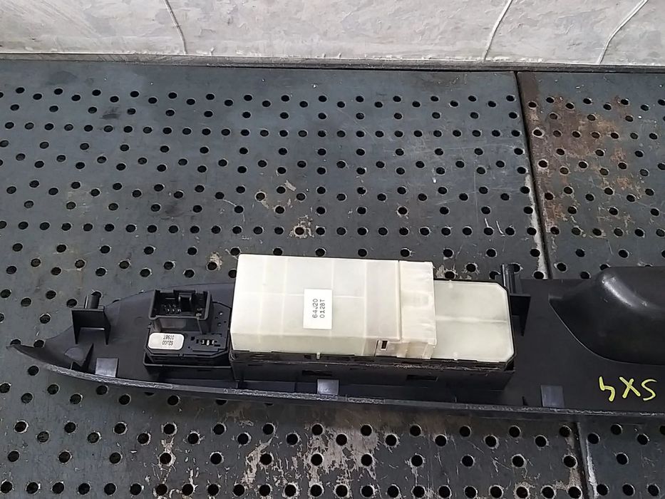 Bloc butoane geamuri oglinzi suzuki sx4 ey gy 64j20