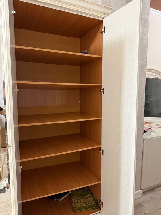 Спальний гарнитур