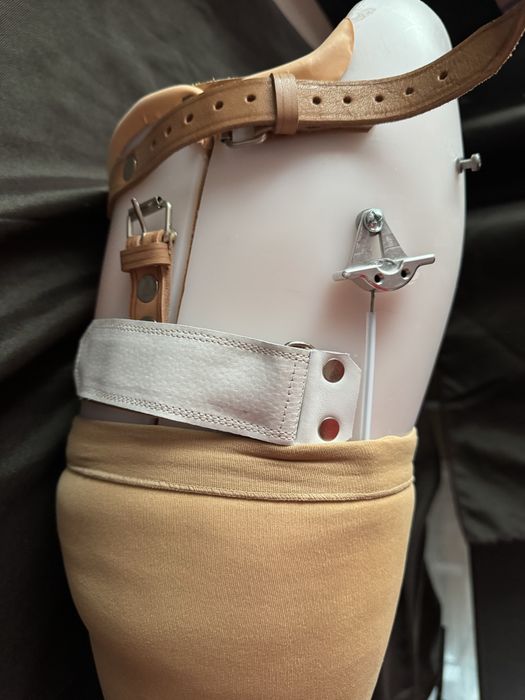 Proteza amputatie coapsa