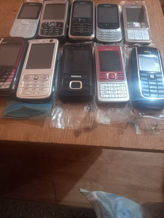Продаю телефоны нокиа орегенал