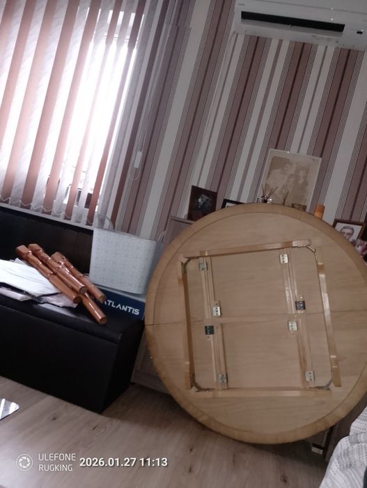 Кухненска маса от дърво