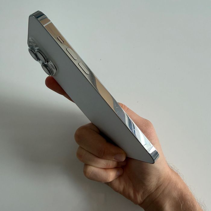 iPhone 14 Pro Max – 128GB, Silver – Нова батерия (100%) + калъфи