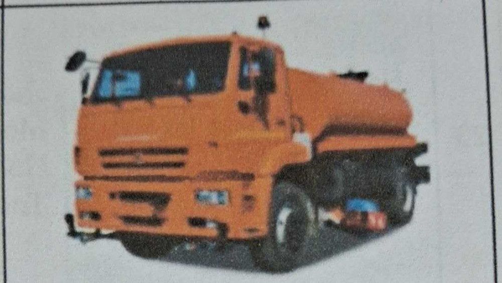 Поливомоечная машина 8м3 на базе шасси КАМАЗ