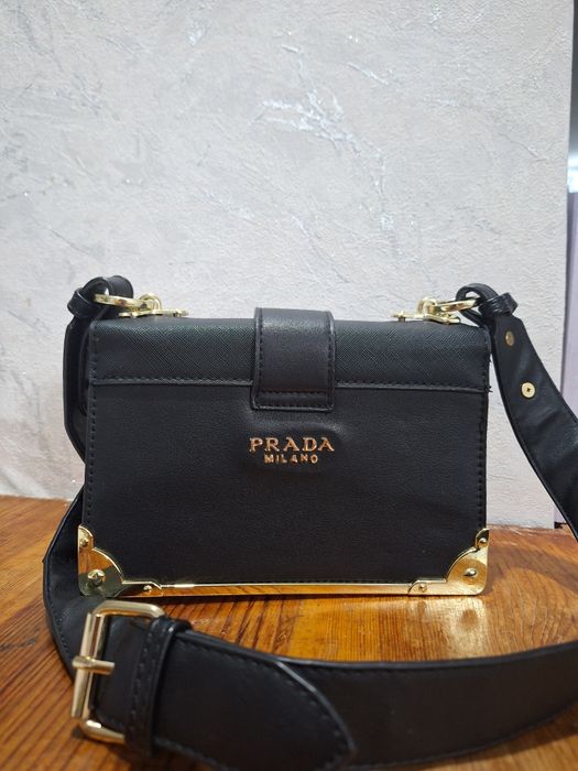Сумка чёрная маленькая Prada