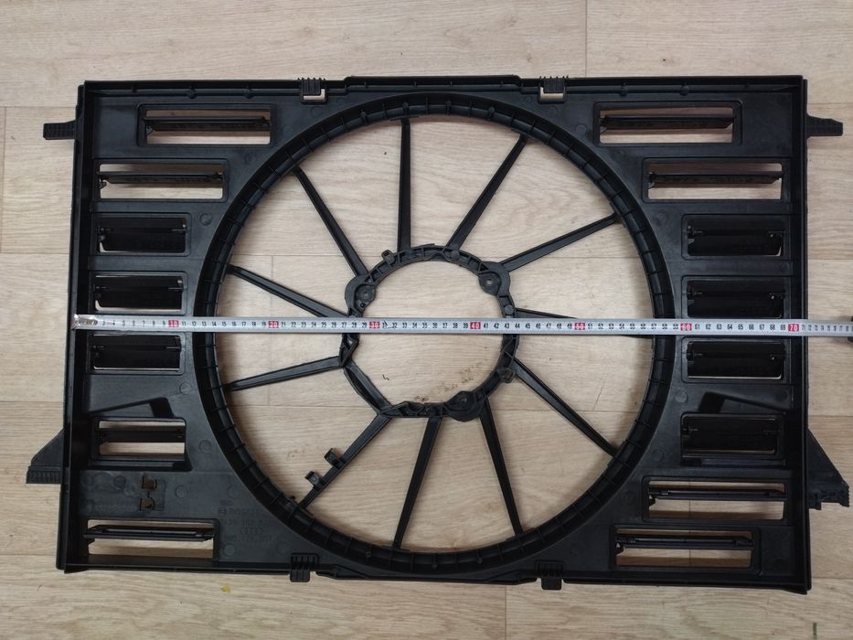 Диффузор вентилятора радиатора