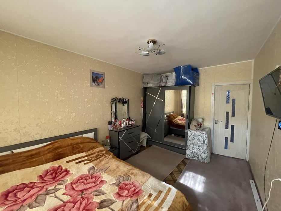 Продаётся 2-комнатная квартира