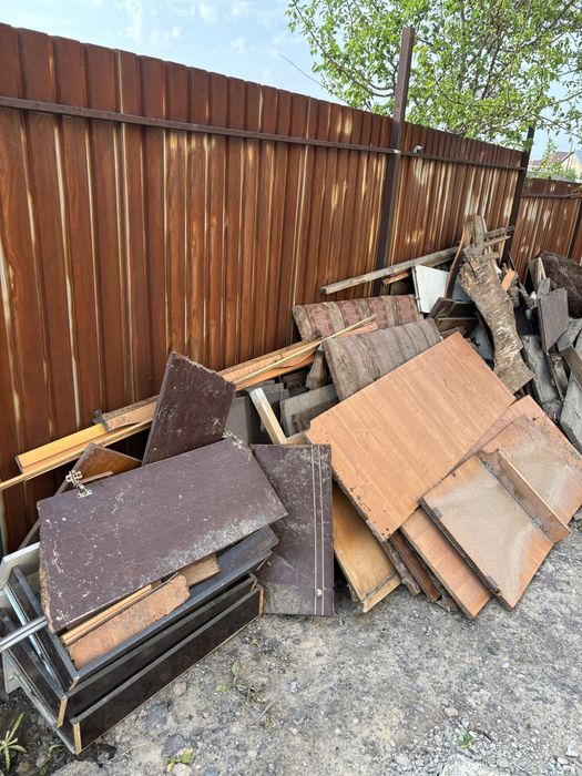 Отдам дрова бессплатно, в оснавном мебель!