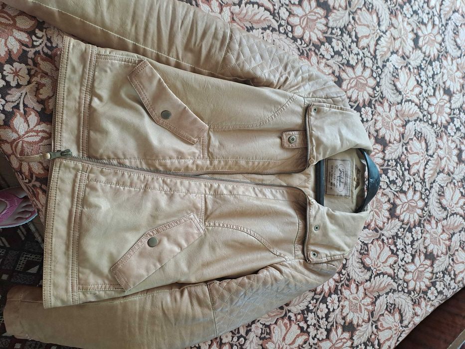кожено яке XS като ново