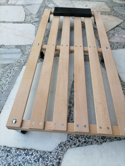 Автомонтьорска лежанка