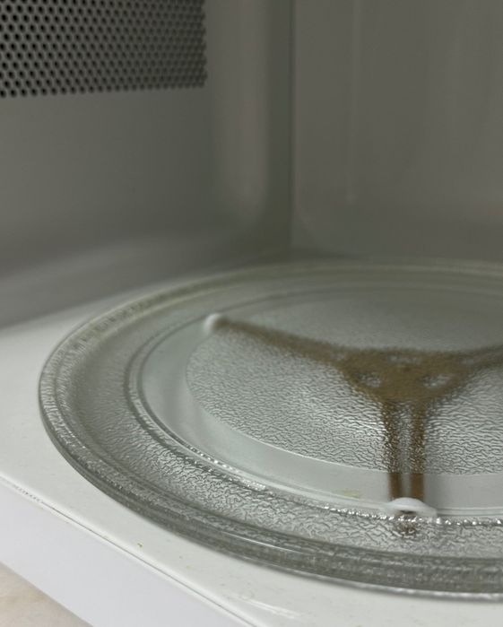 Продам микроволновую печь LG