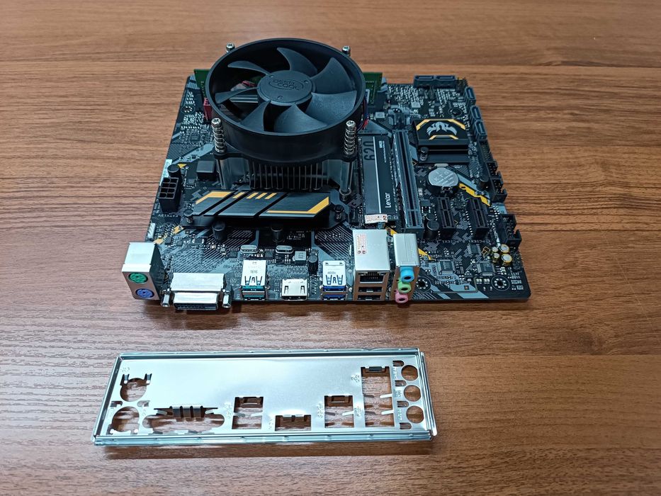 Продам компьютер CPU i5-8400, ОЗУ 8GB, SSD NVME 256GB, HDD 500GB