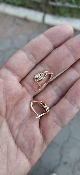 Золотые серьги 585