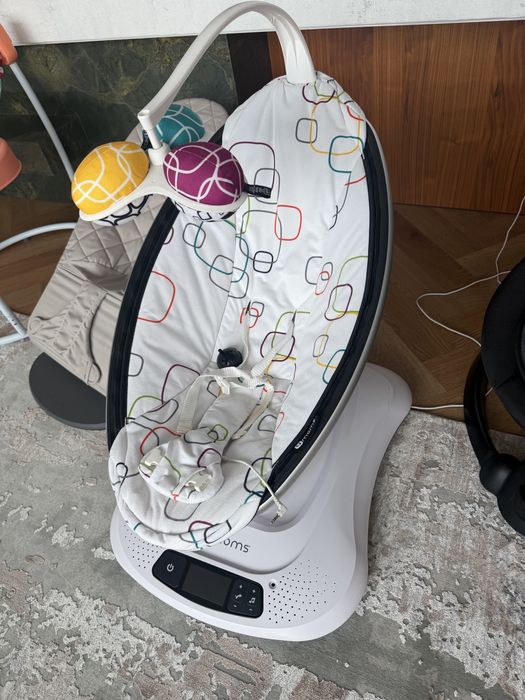 4 moms mamaroo balansoar